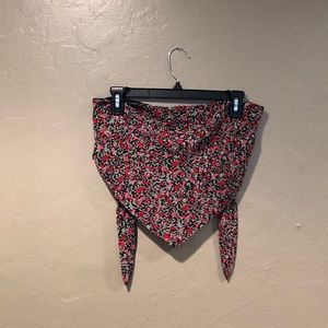 Glassons tie back crop top